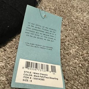 Toms Women’s Classic Black Felt Shearling Slip on shoes